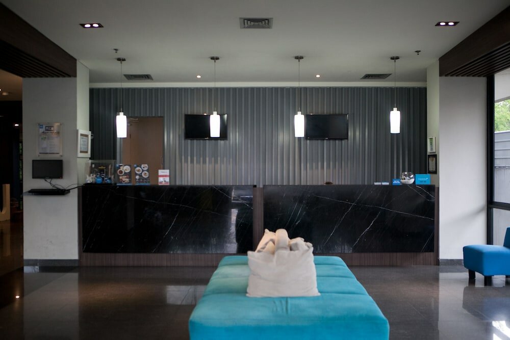 Фото Fabu Hotel Bandung