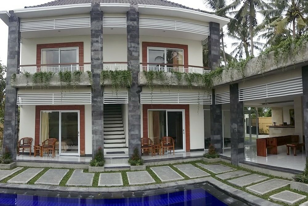 Фото Long Lane Homestay Bali