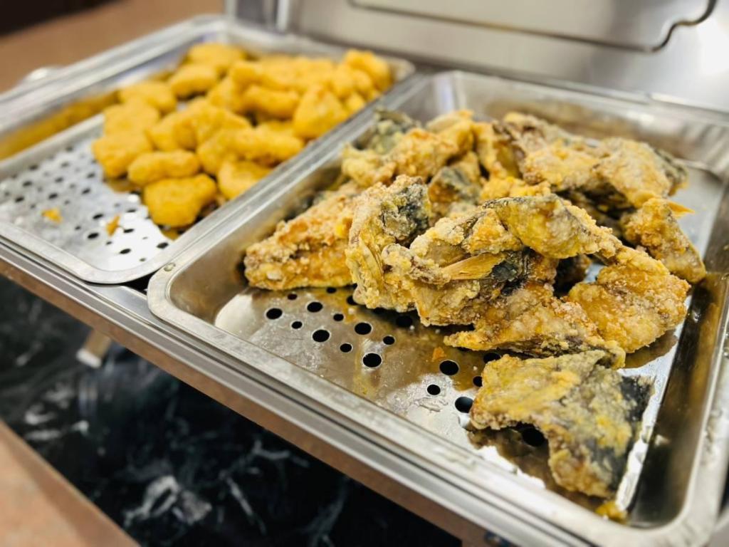 Фото Regal International Hotel