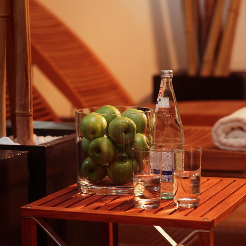 Фото Metropolitan Hotel by Flemings