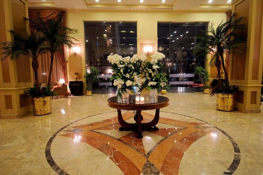 Фото Grand Pyramids Hotel