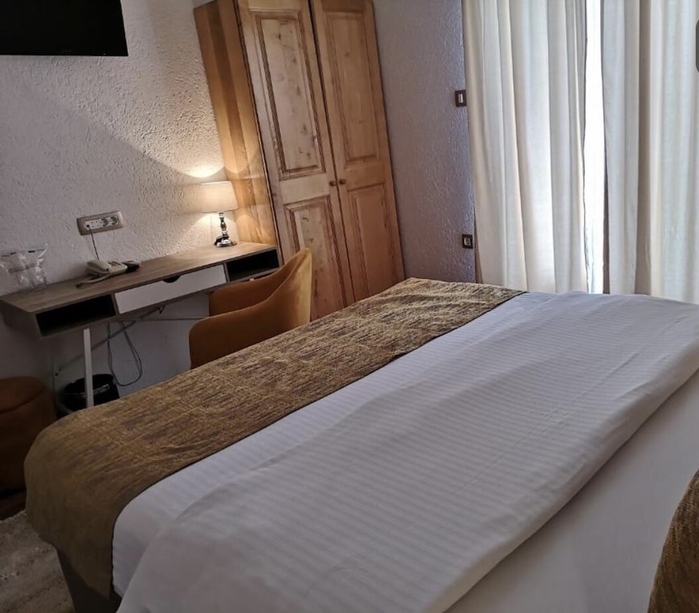 Фото Hotel Ideal