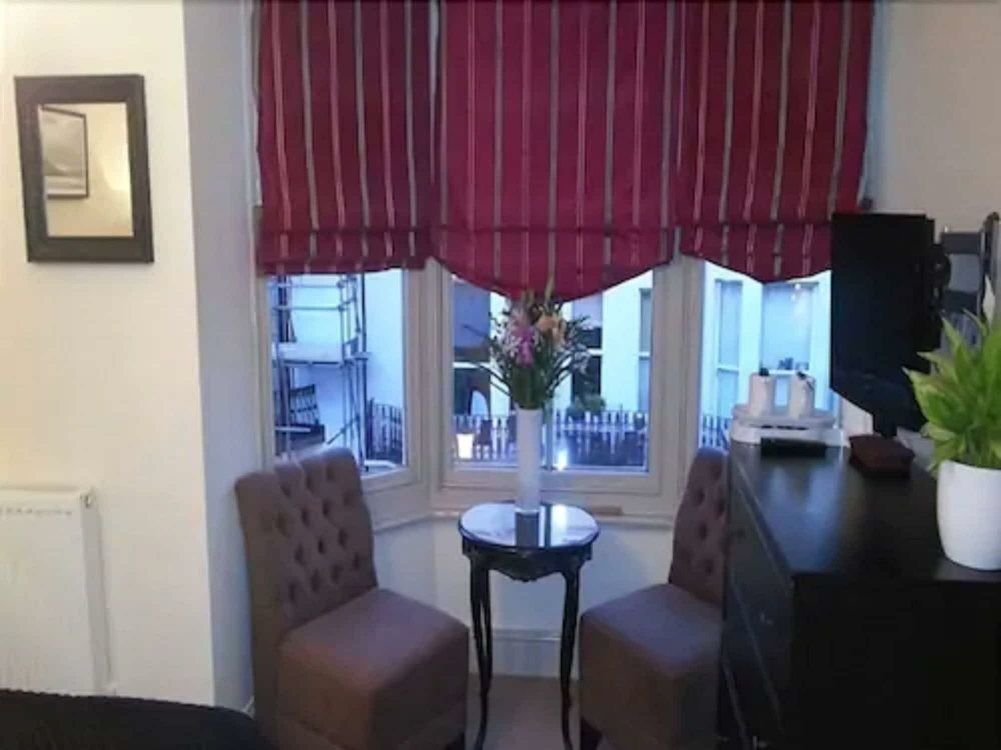 Фото Grand Pier Guest House