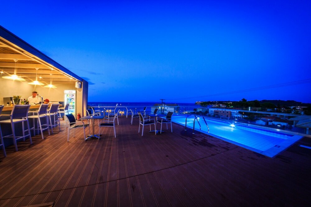 Фото Porto Planos Beach Hotel