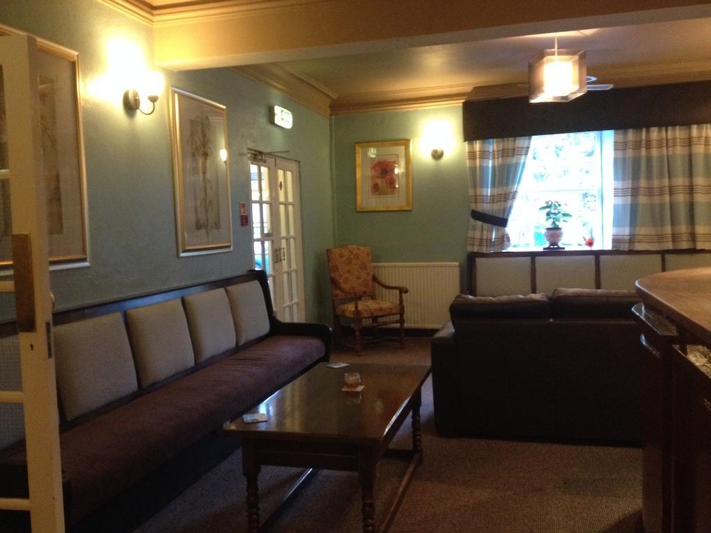 Фото Tweeddale Arms Hotel