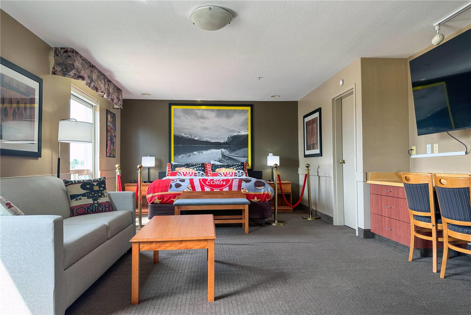 Фото Super 8 Edmonton South