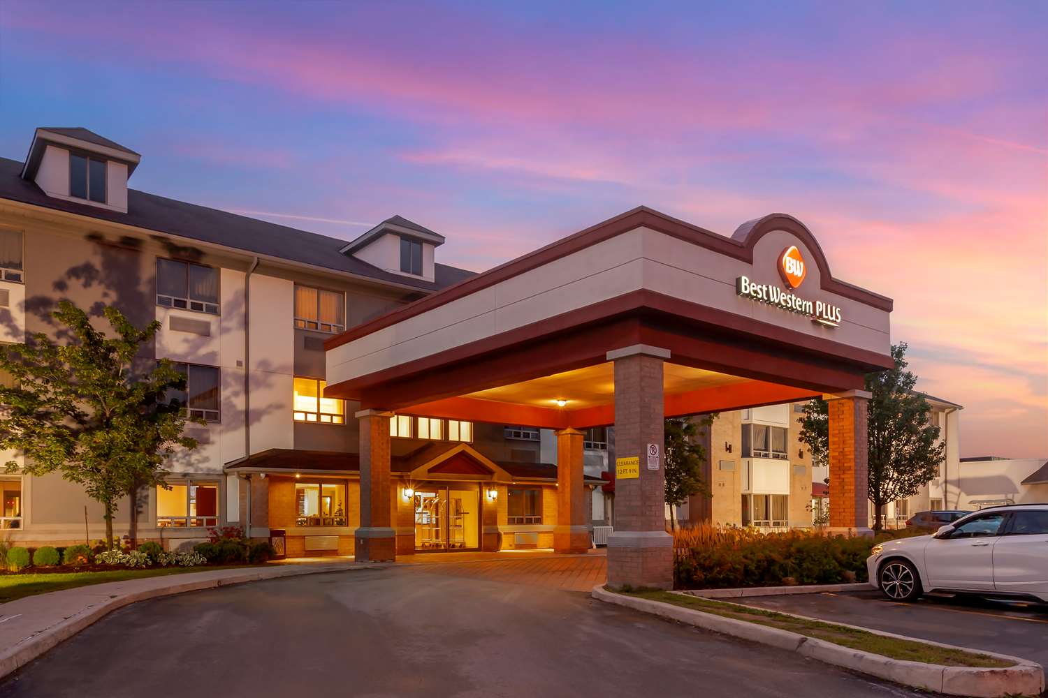 Фото Best Western Plus Burlington Inn & Suites