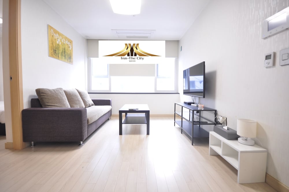 Фото Inn The City Business Hotel