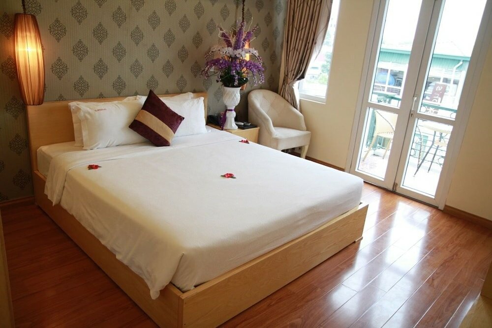 Фото Impressive Boutique Hotel