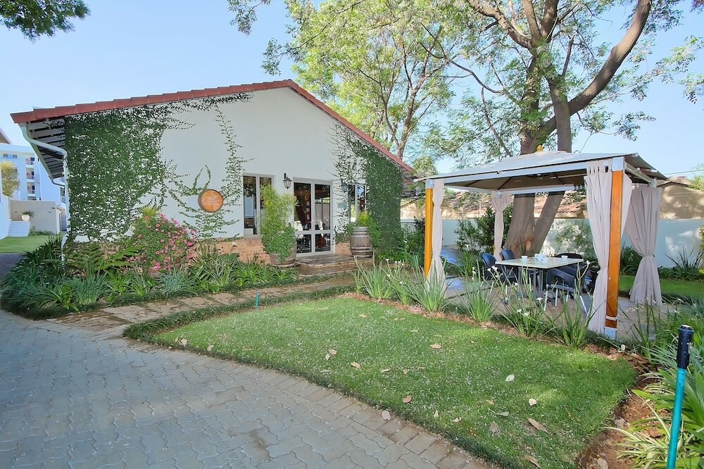 Фото The Syrene Boutique Hotel