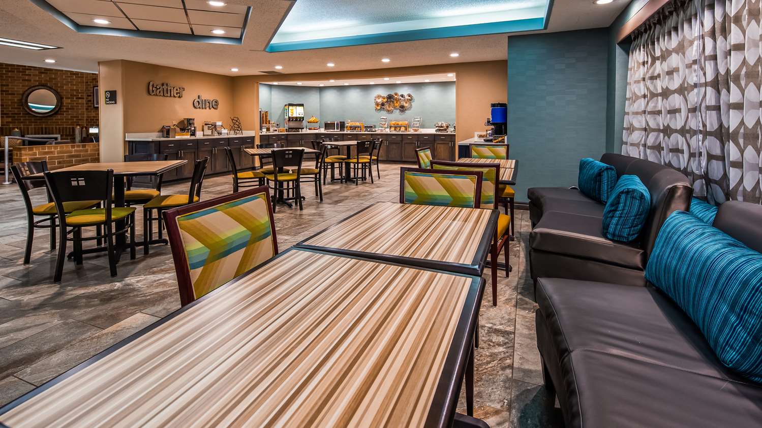 Фото Best Western Warren Hotel