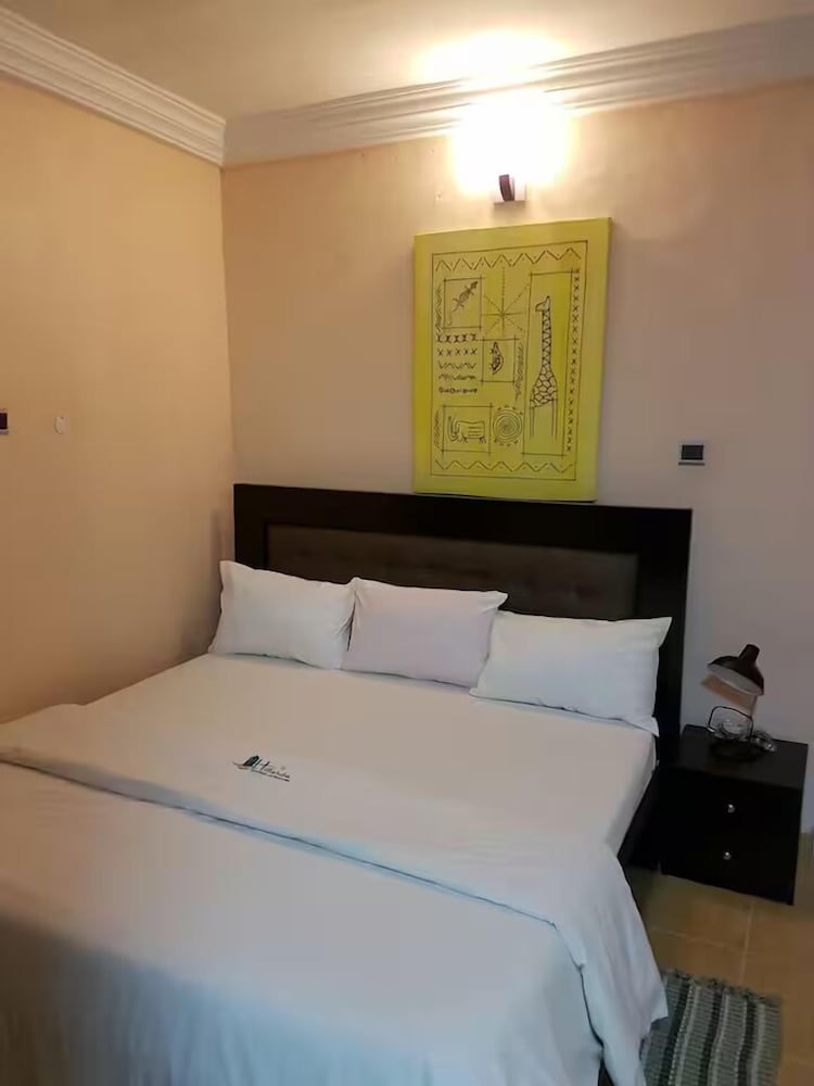 Фото Hillside Gardens