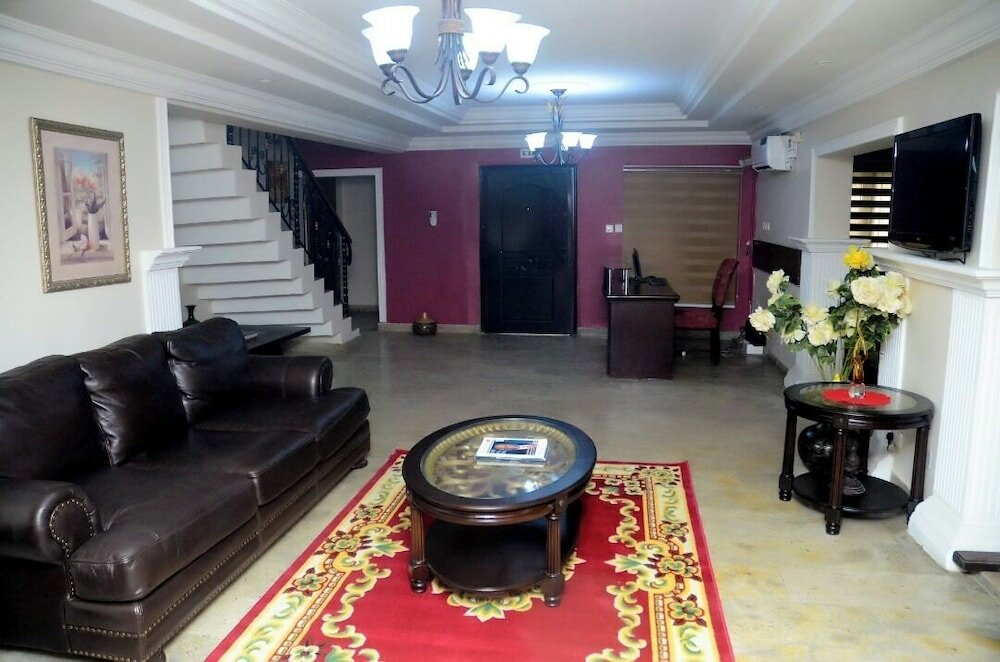 Фото отеля 2