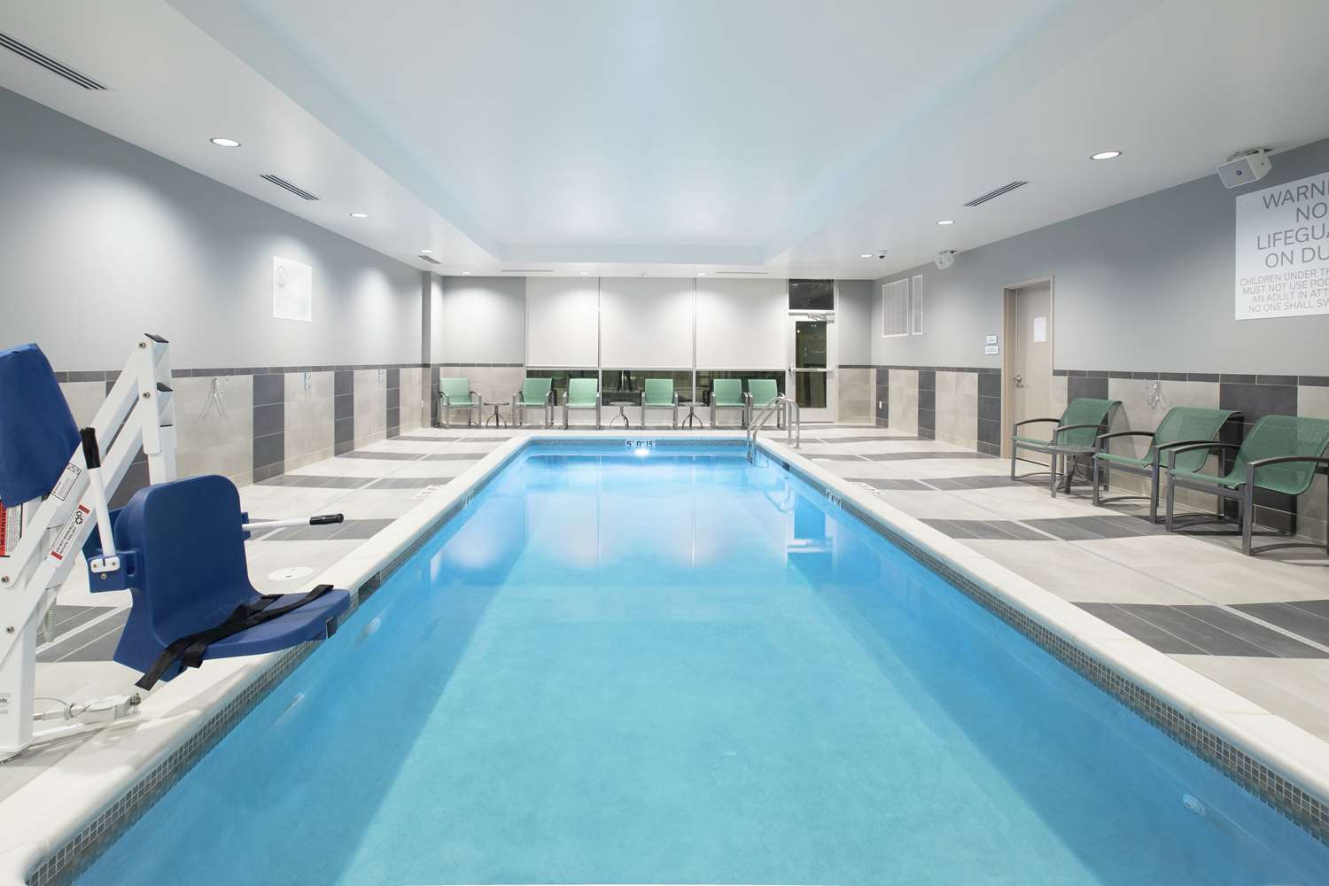 Фото Hilton Garden Inn Omaha Aksarben Village