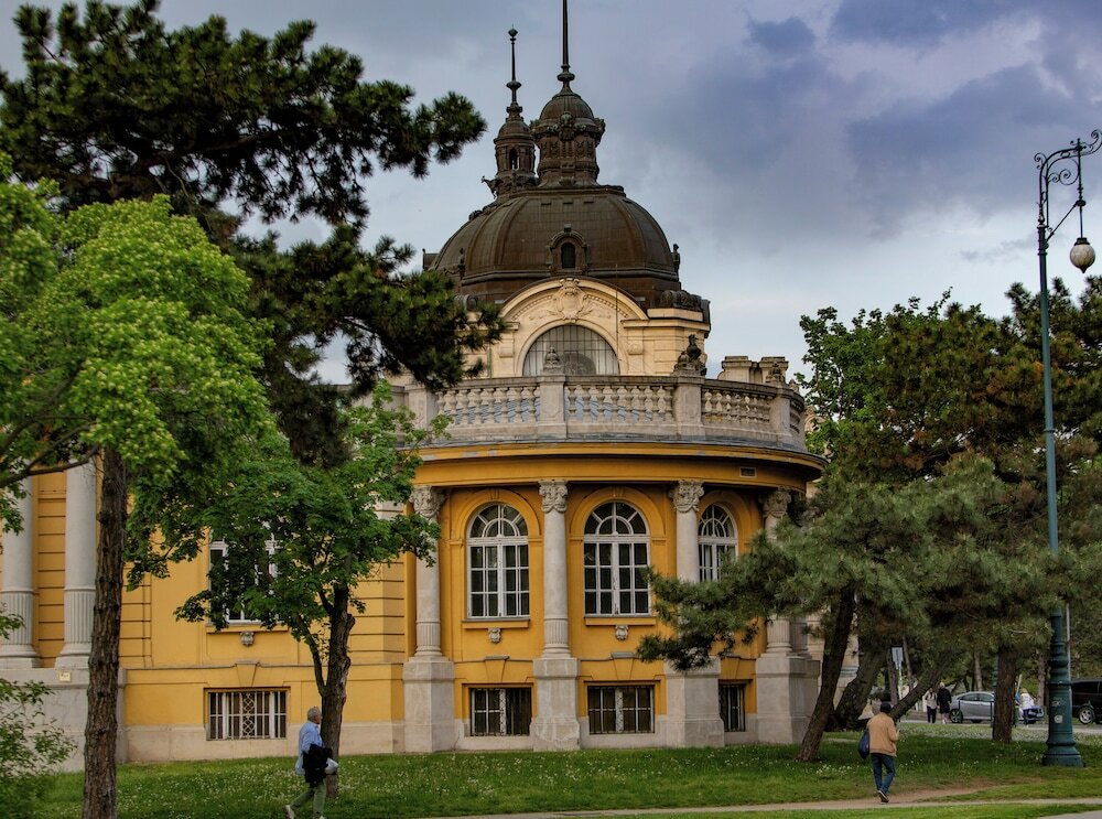 Фото Lions Garden Hotel