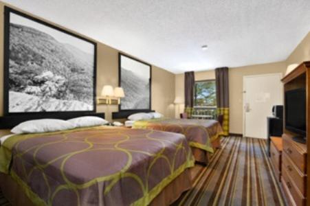 Фото Super 8 by Wyndham Oxford