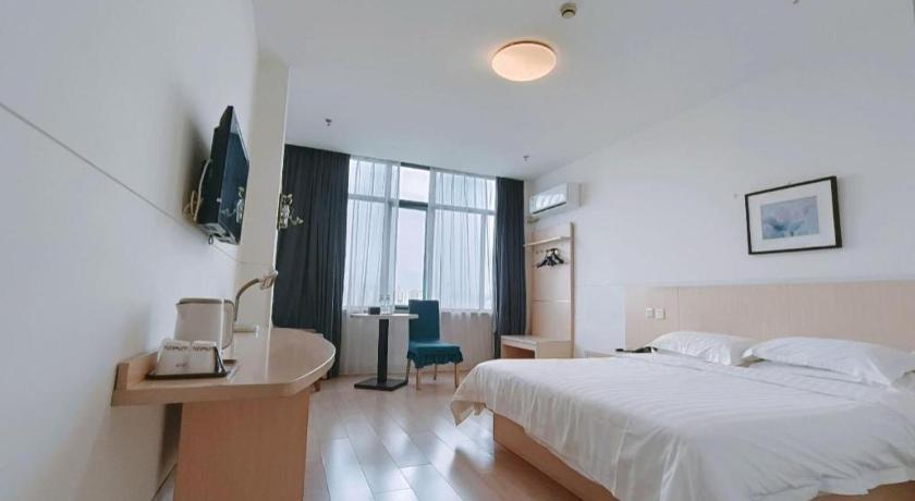 Фото Jingjiang Inn Chongqing Eling Metro Station