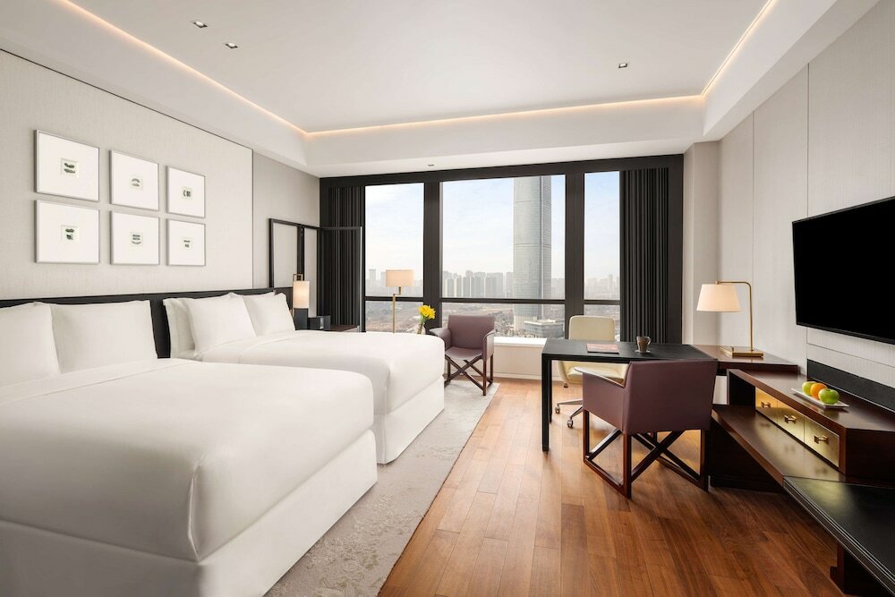 Фото Fairmont Wuhan