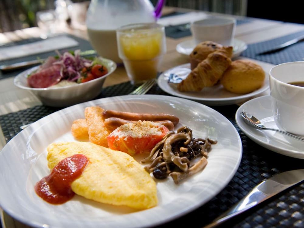 Фото Crown Hotel