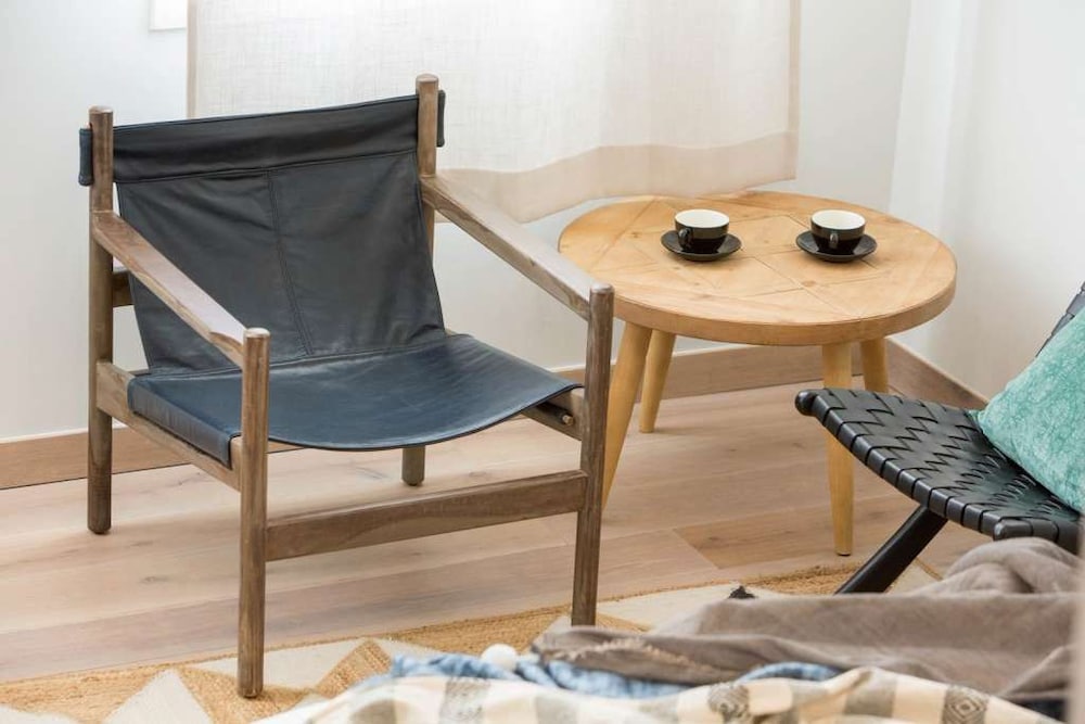 Фото Amymone Suites