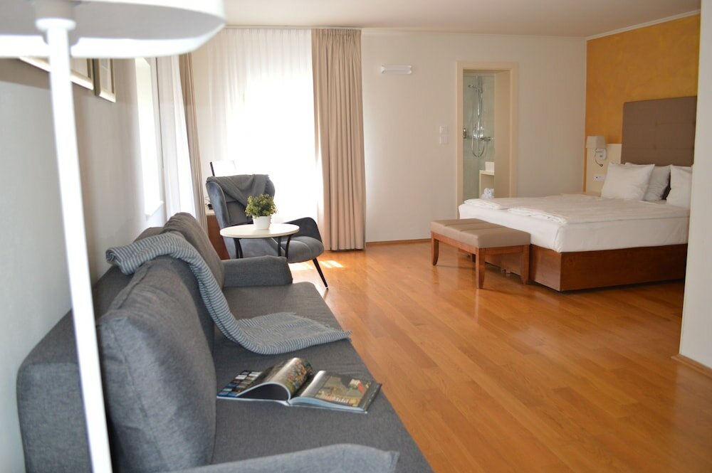 Фото The Golden Wheel