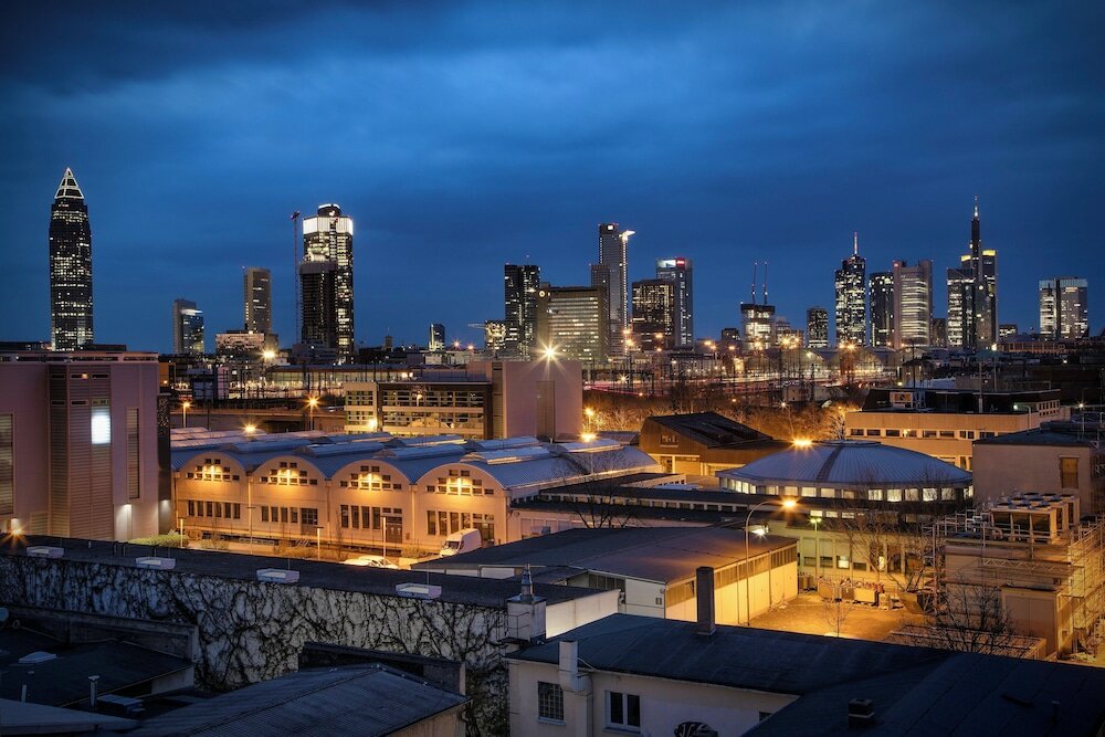 Фото Holiday Inn Express Frankfurt Messe