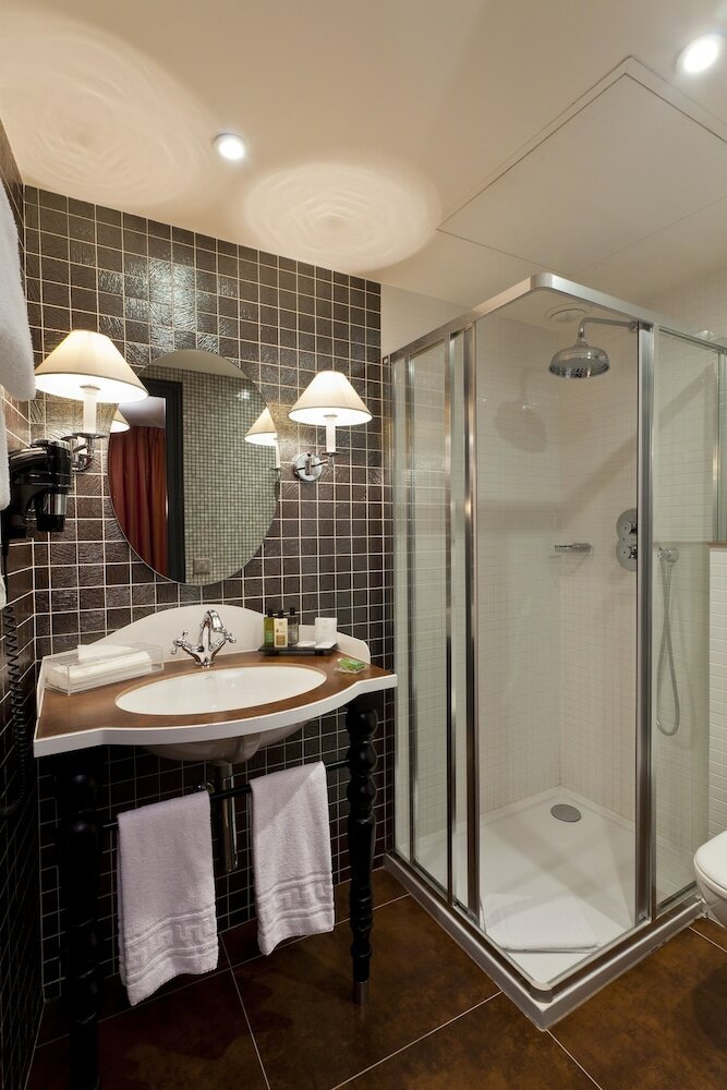 Фото Hotel Fontaines du Luxembourg