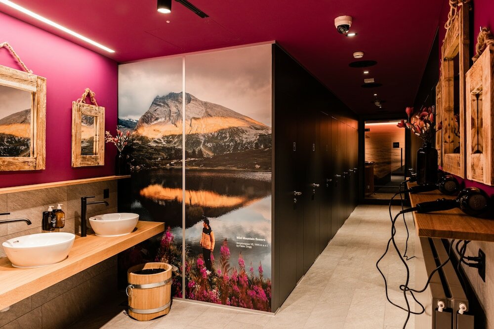 Фото Capsule Hotel - Alpine Garden Zurich Airport