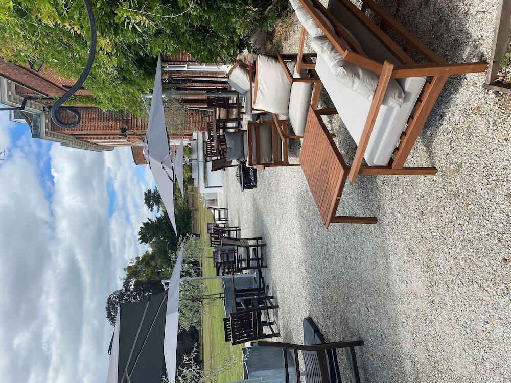 Фото Stoke Place Hotel