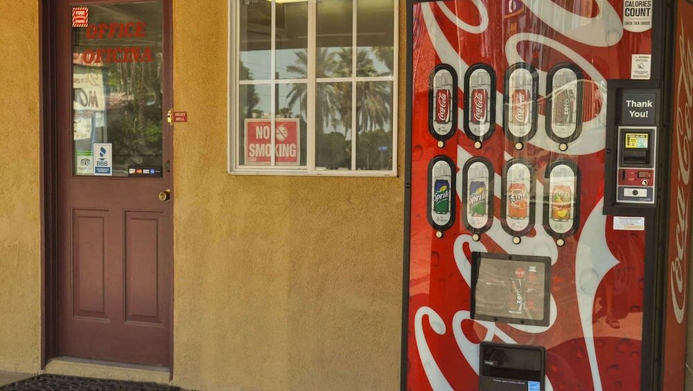 Фото California Suites Motel