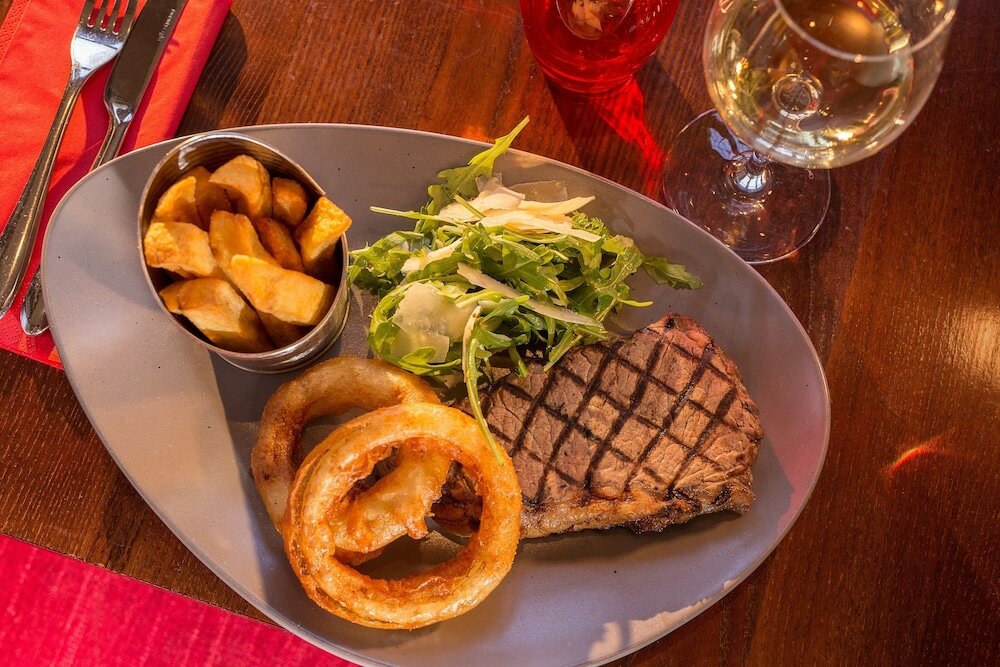 Фото Gisborough Hall