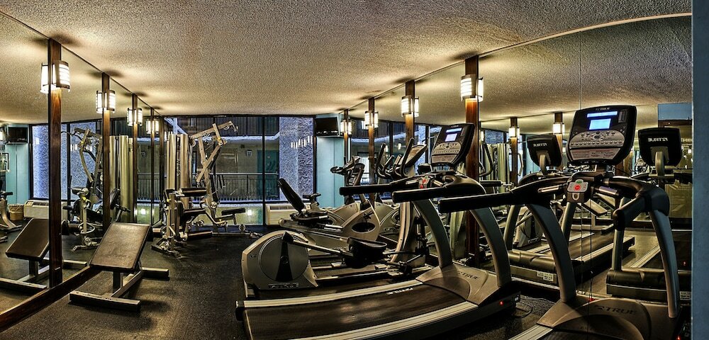 Фото Captain's Quarters Resort