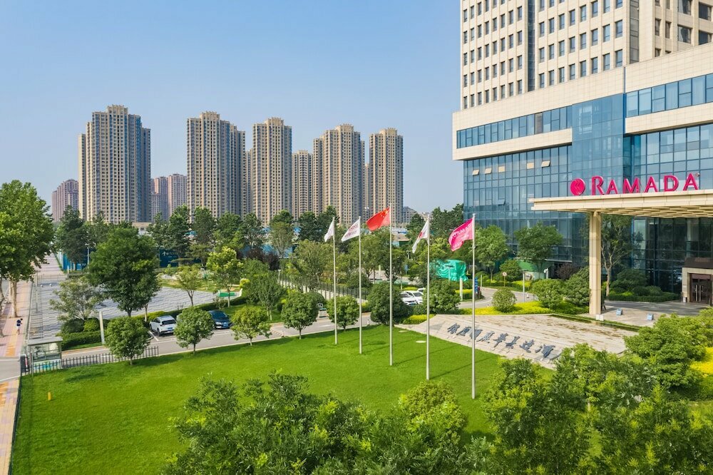 Hotel Ramada by Wyndham Heze, Heze, photo