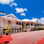 Grenadine House