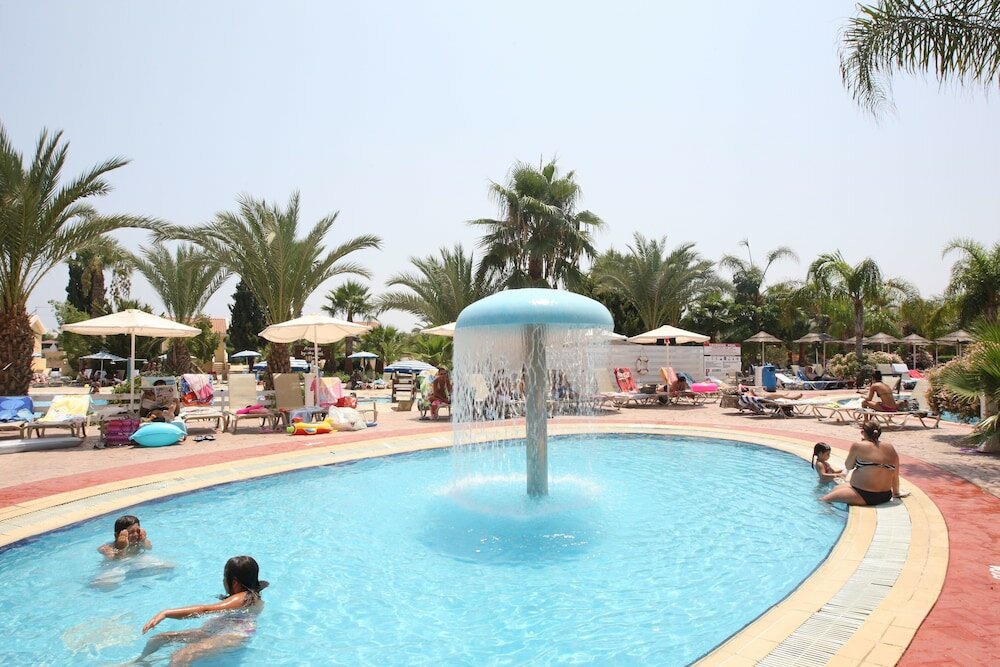 Фото Tsokkos Gardens Hotel