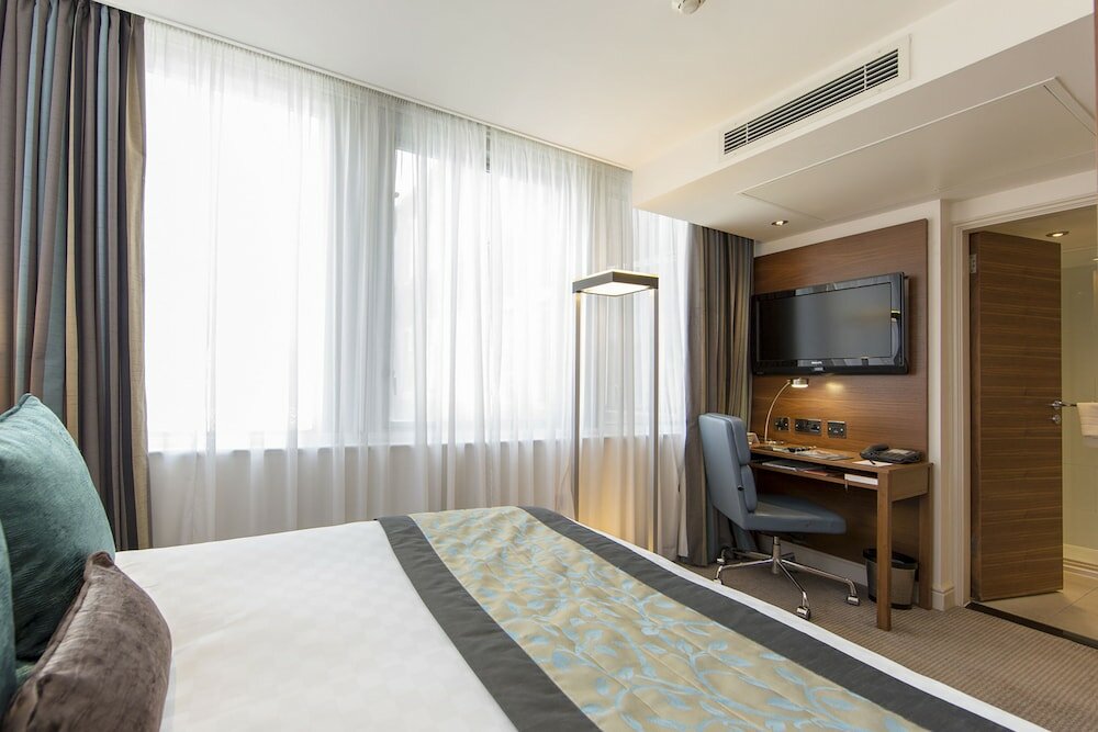 Фото Thistle Trafalgar Square Hotel