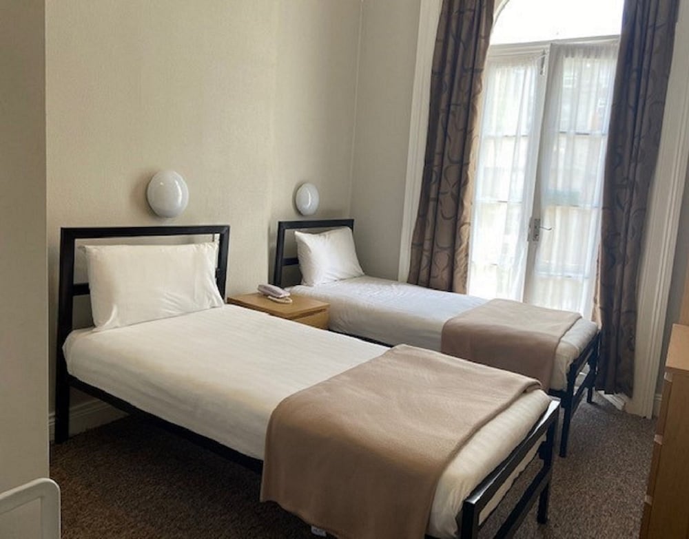 Фото Lords Hotel