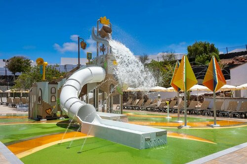 Внешний вид отеля Gran Castillo Tagoro Family & Fun Playa Blanca - All Inclusive в Яйсе, фото 2