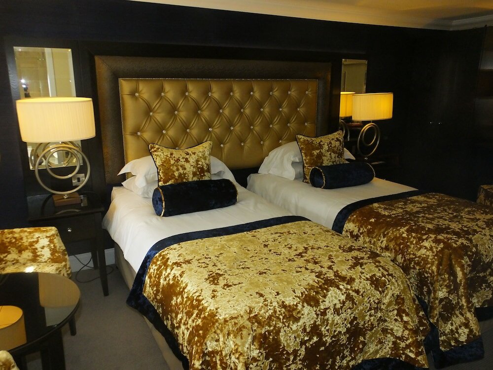 Фото The Old Mill Inn