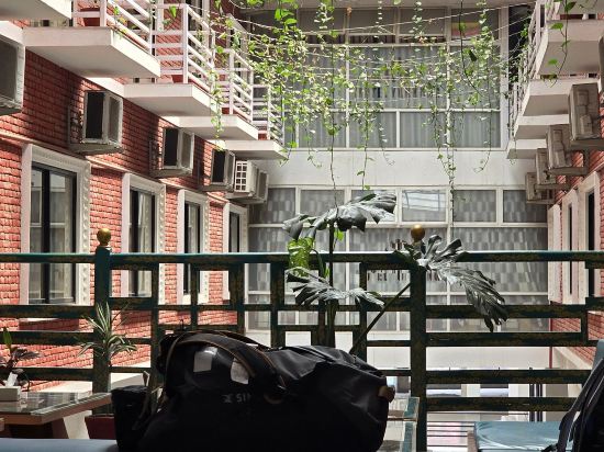 Фото Hotel Yukhang