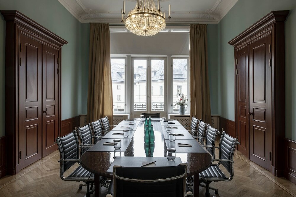 Фото The Sparrow Hotel