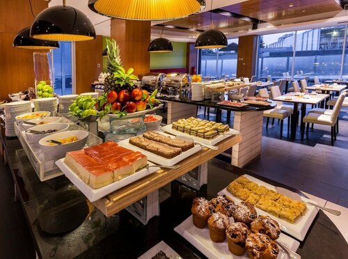 Внешний вид отеля Best Western Premier Marina Las Condes в Сантьяго, фото 5