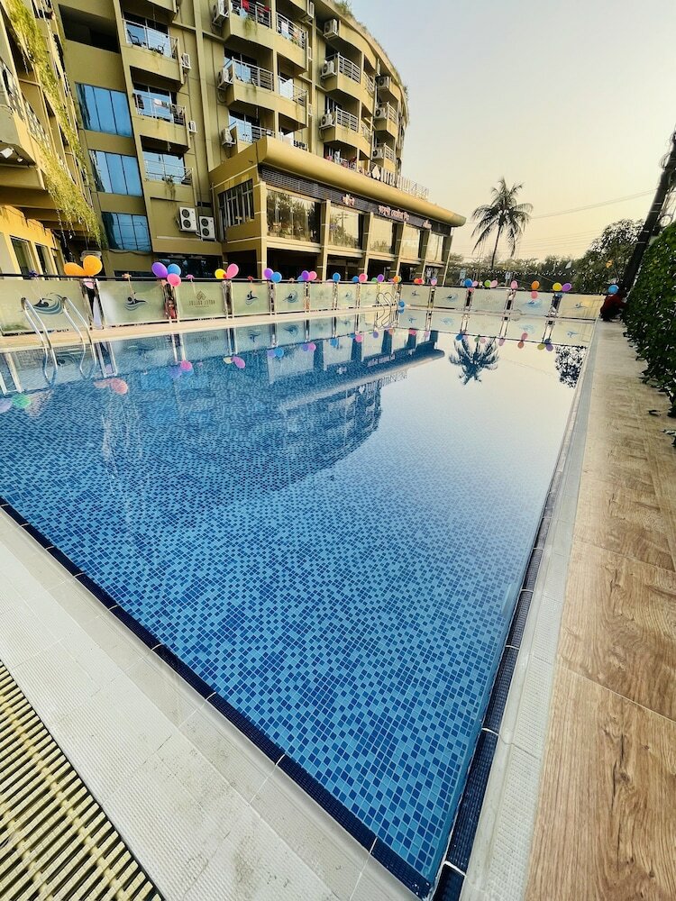 Фото Hotel Kollol by J & Z Group