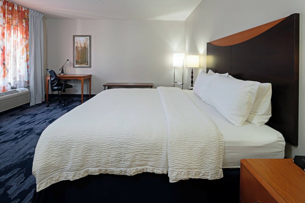 Фото Fairfield Inn & Suites Seattle Bremerton