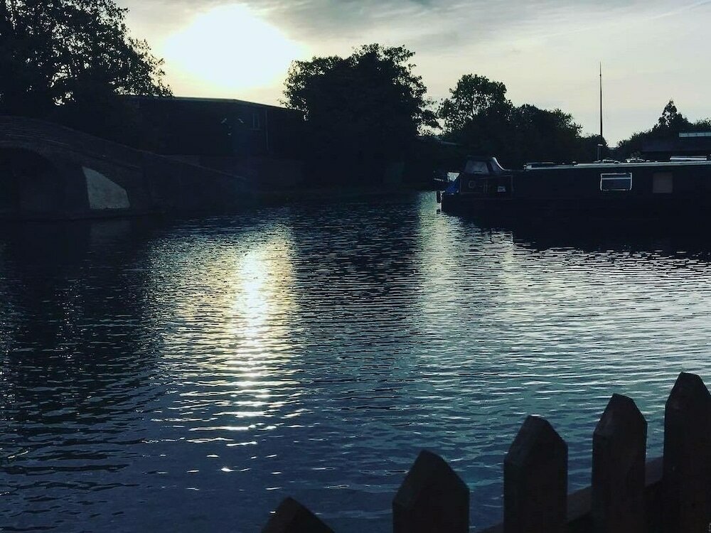 Фото Canal Cottages