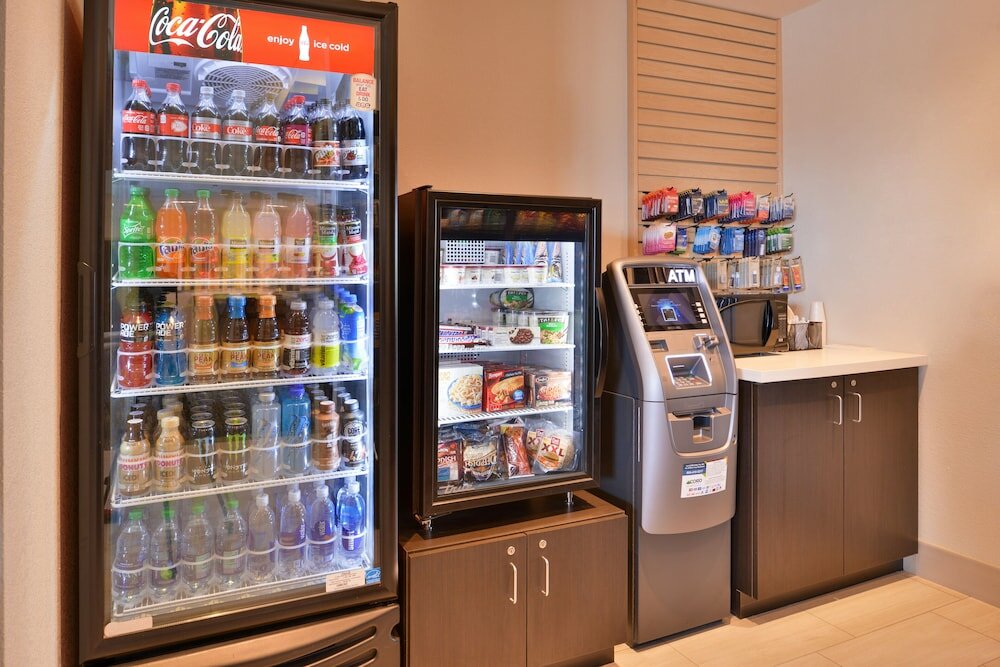 Фото Holiday Inn Express & Suites Olathe West, an Ihg Hotel