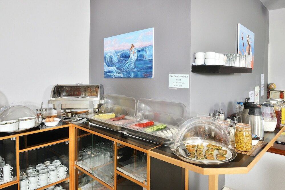 Фото Nereides Hotel