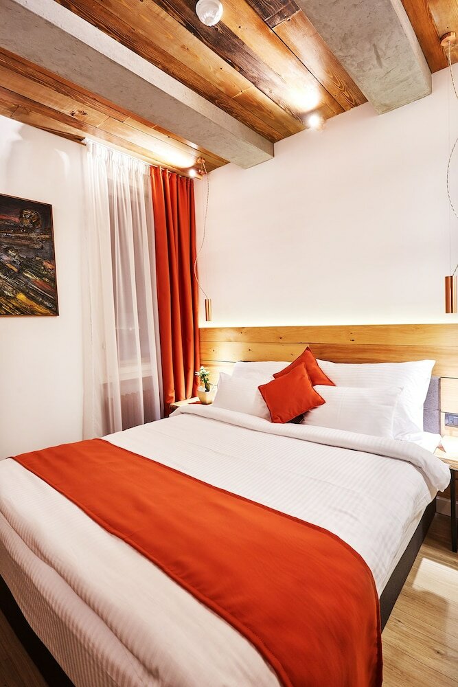 Фото One Luxury Suites