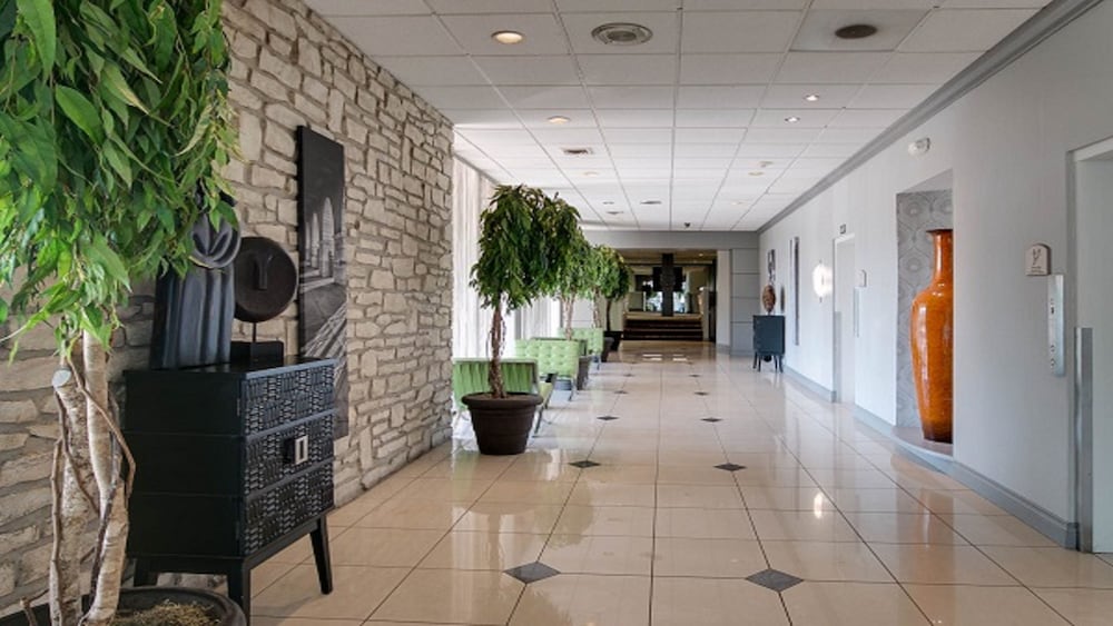 Фото Holiday Inn Manhattan at the Campus