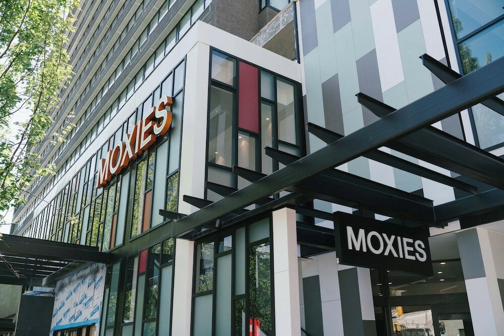 Фото Sandman Hotel Vancouver Downtown